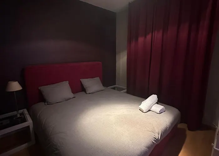 Charmant Appartement 1 Chambre 4 Personnes Proche Gare Du Midi